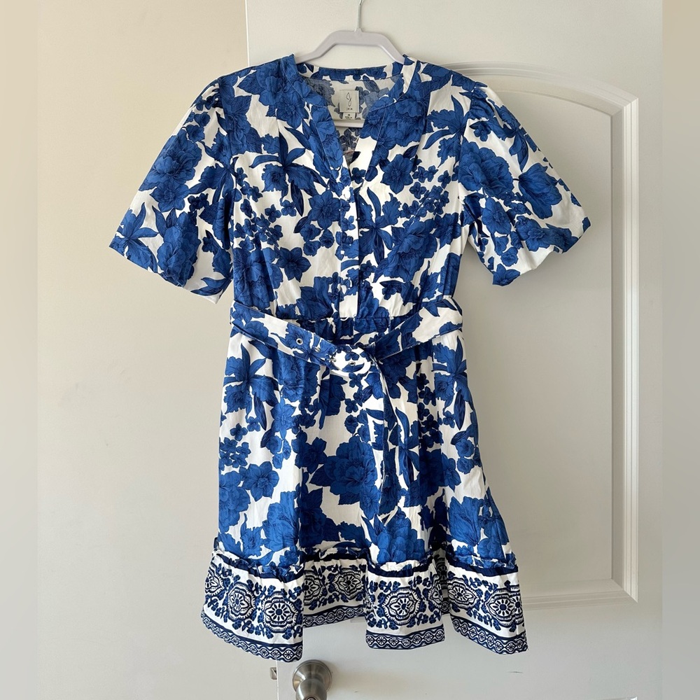 NEW Joie Anthro Blue White Floral Dress Belt Pockets Above Knee Size 8 Medium